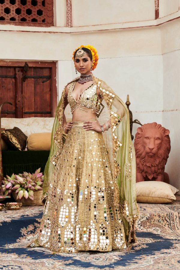 Chand Aayna Lehenga Fashion