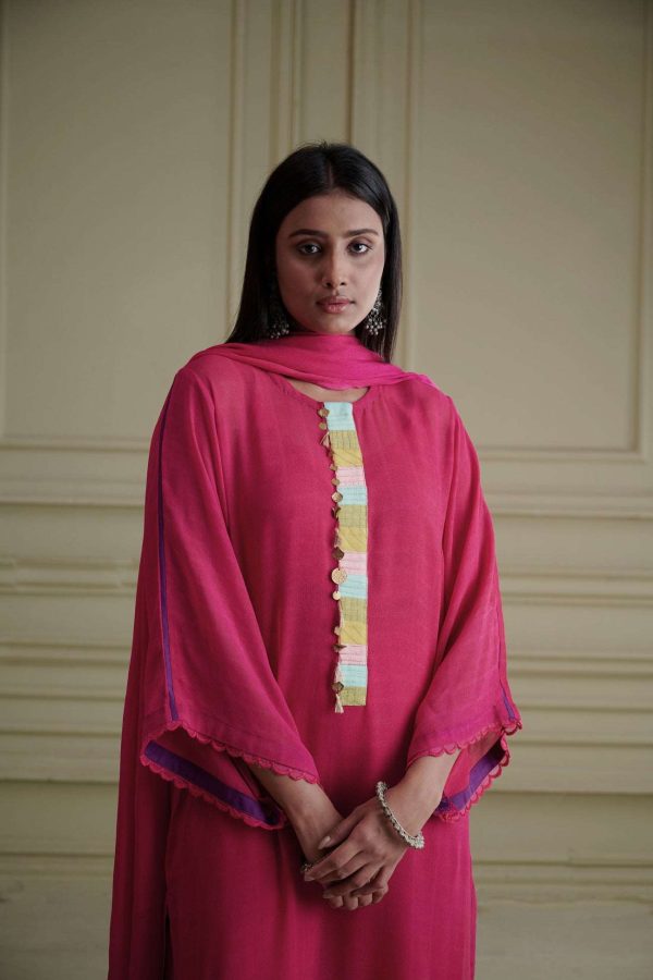 Aakar Pink Kurta Set Discount