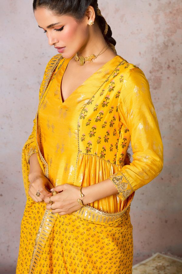 Yellow Mystic Kurta Set Fashion