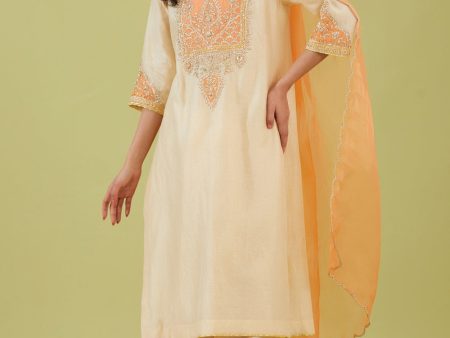 White Long Kurta With Salwar And Peach Dupatta For Cheap