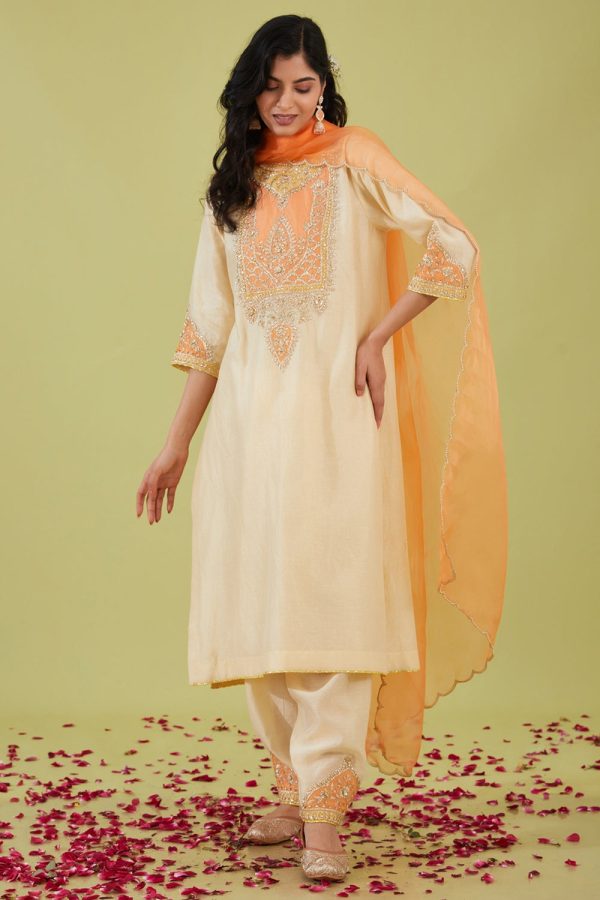 White Long Kurta With Salwar And Peach Dupatta For Cheap