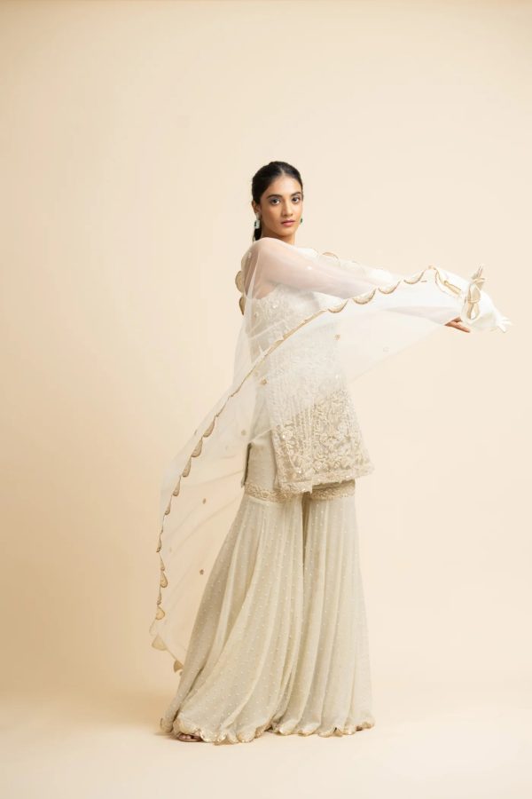 IVORY TULLE KURTA AND DUPATTA WITH GEORGETTE GARARA SET Sale