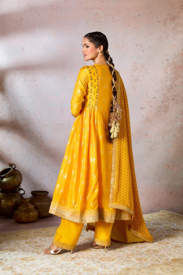 Yellow Mystic Kurta Set Fashion