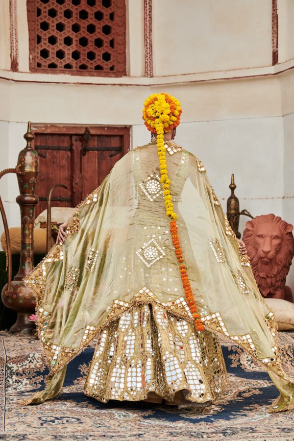 Chand Aayna Lehenga Fashion