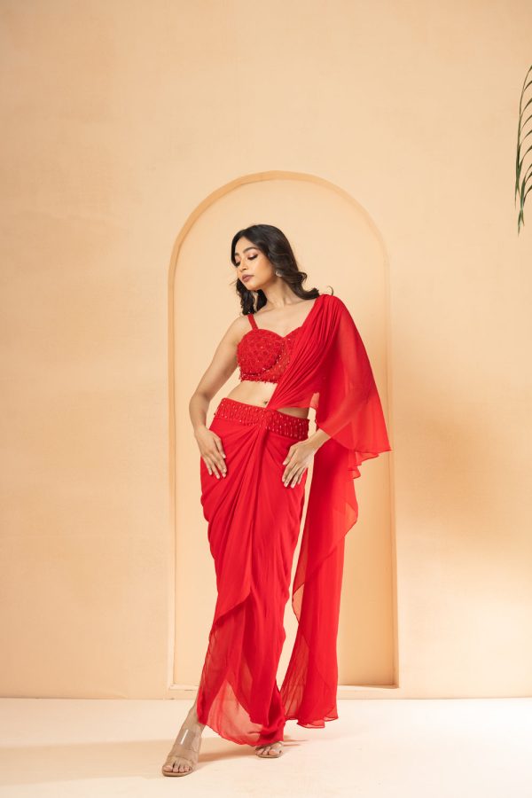 Red Embroidered Pre-Stitched Drape Corset Saree For Sale